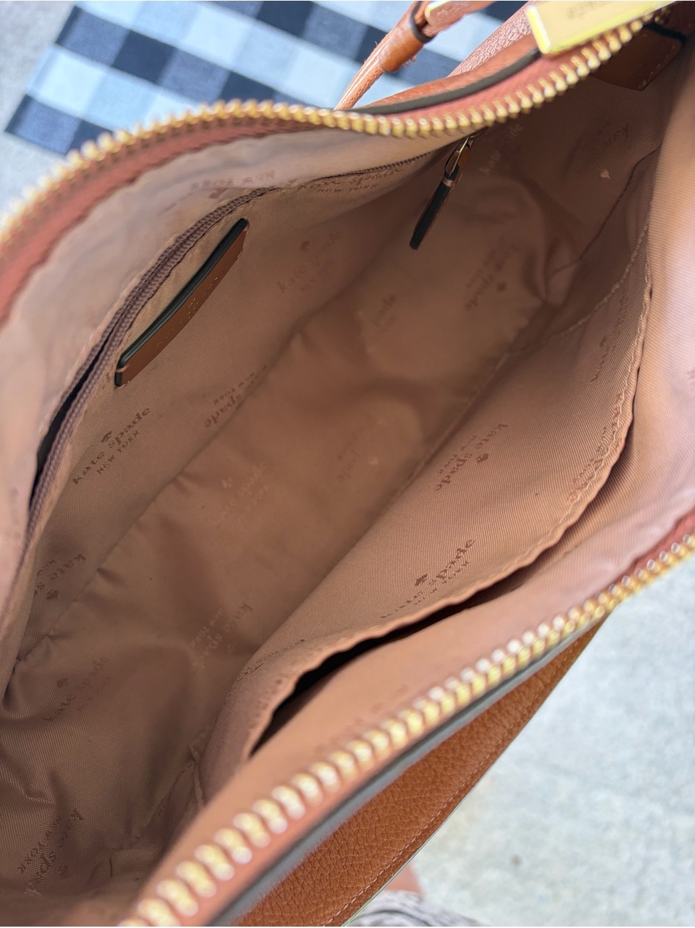 kate spade Brown Pebbled Leather Crossbody with Gold Hardware - Picture 4 of 4